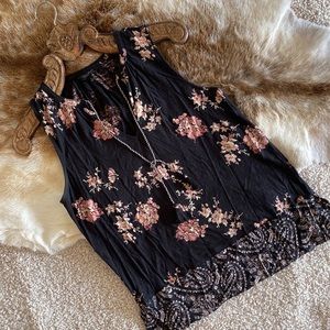 LUCKY BRAND Tassle Tunic Floral Tank Top Size S
